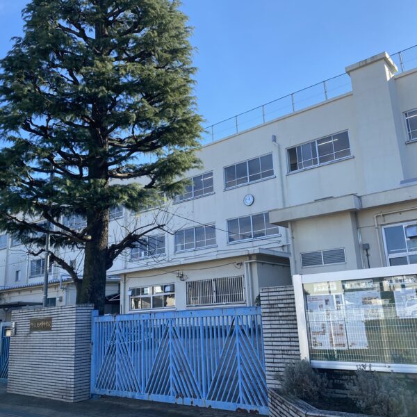 中野区立北中野中学校